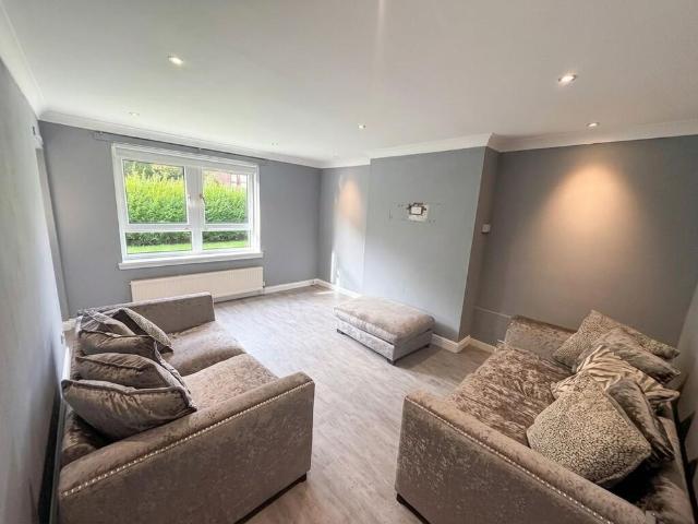 2 bedroom ground floor flat to rent