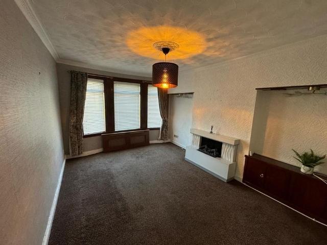2 bedroom ground floor flat to rent