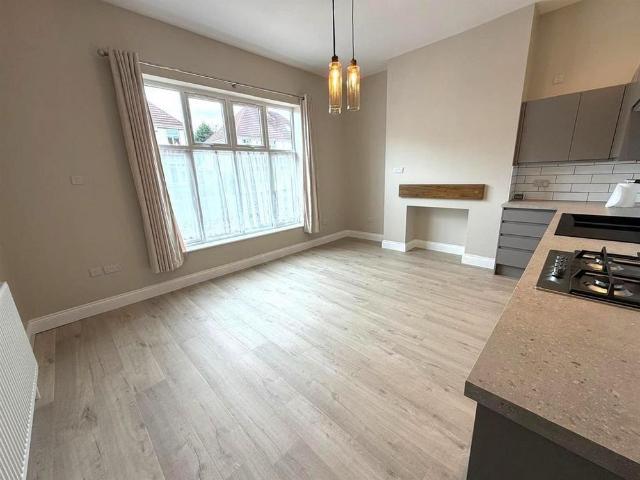 2 bedroom ground floor flat to rent