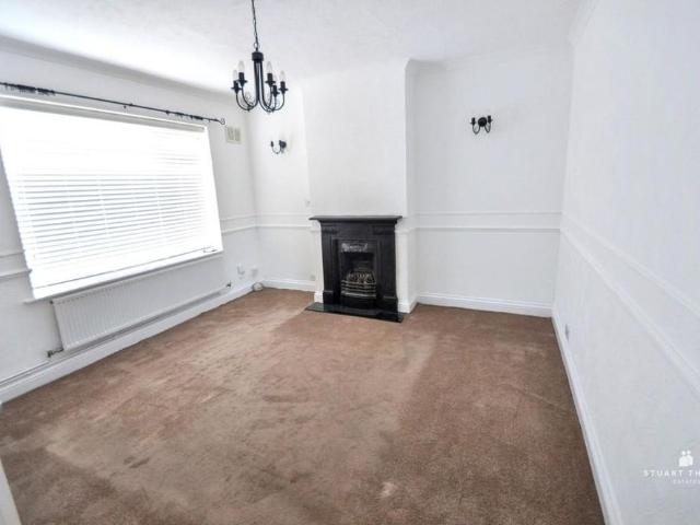 2 bedroom ground floor flat to rent