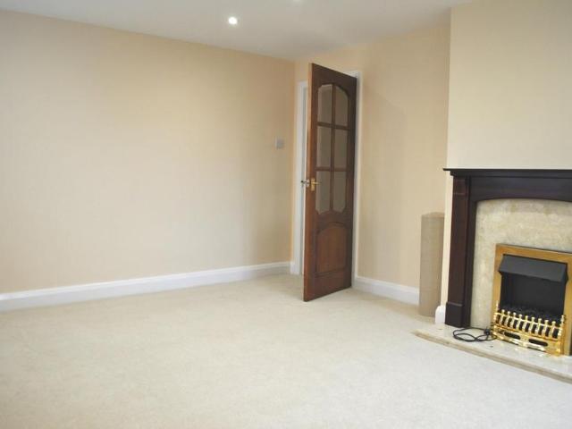 2 bedroom ground floor flat to rent