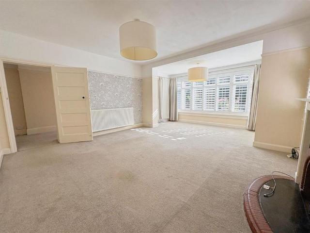 2 bedroom ground floor flat to rent