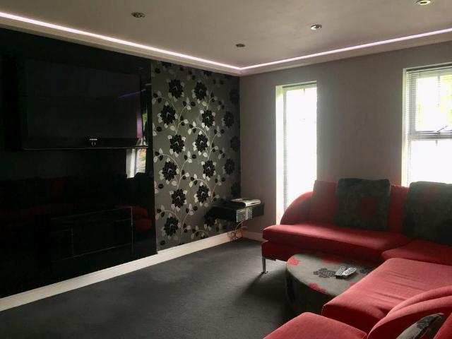 2 bedroom ground floor flat to rent
