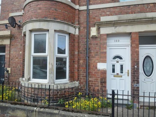2 bedroom ground floor flat to rent