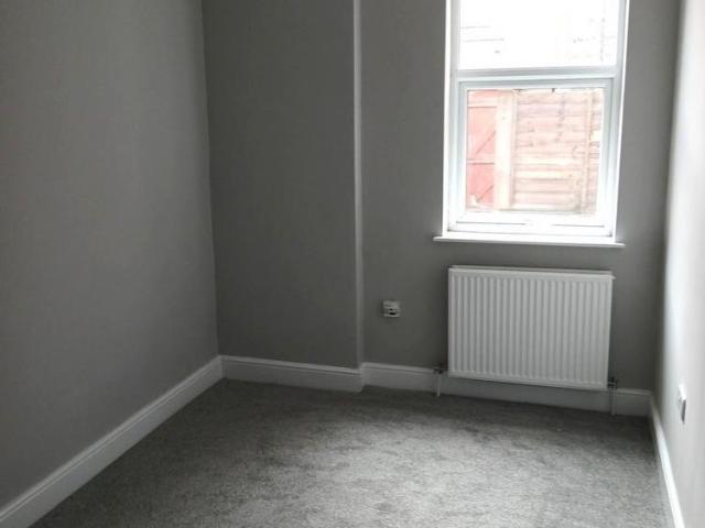 2 bedroom ground floor flat to rent