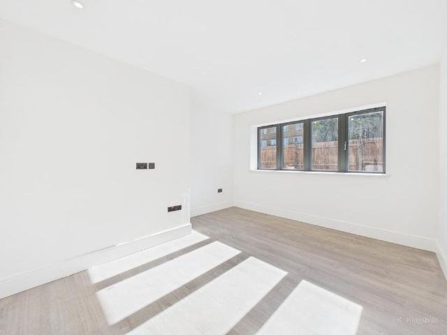 2 bedroom ground floor flat to rent