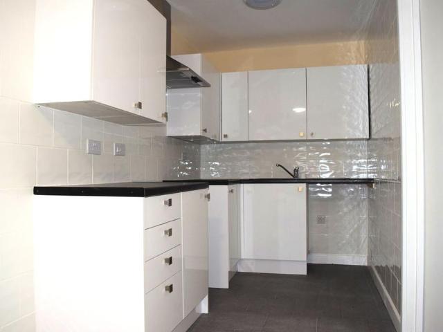 2 bedroom ground floor flat to rent
