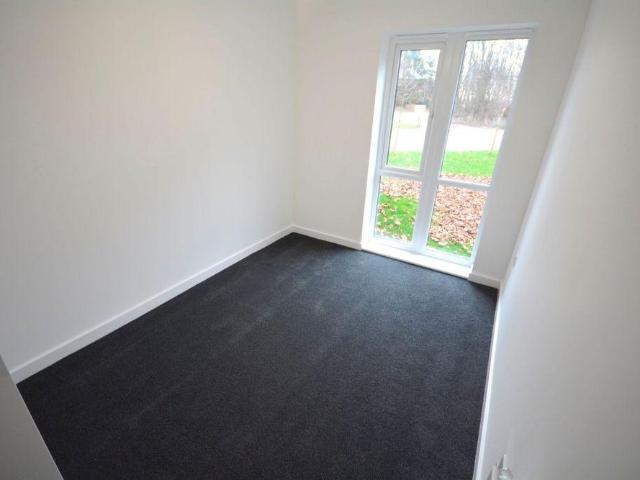 2 bedroom ground floor flat to rent