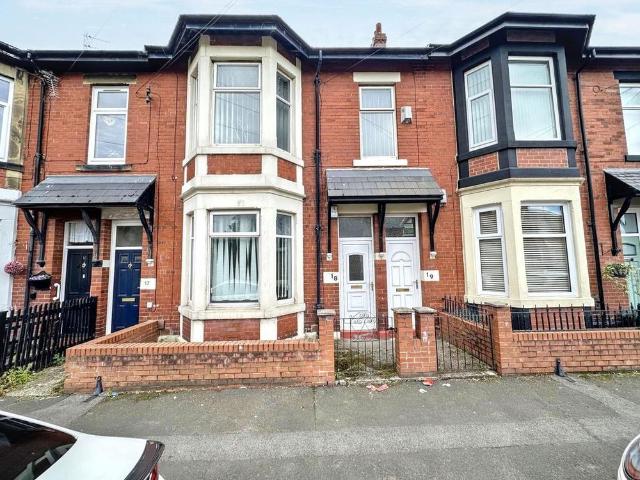 2 bedroom ground floor flat to rent