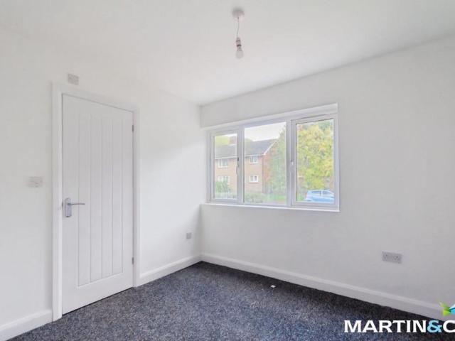 2 bedroom ground floor flat to rent