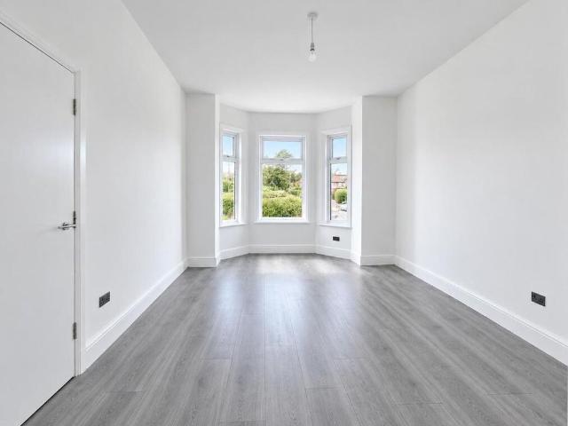 2 bedroom ground floor flat to rent