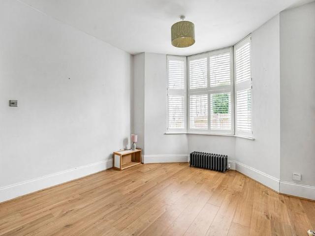 2 bedroom ground floor flat to rent
