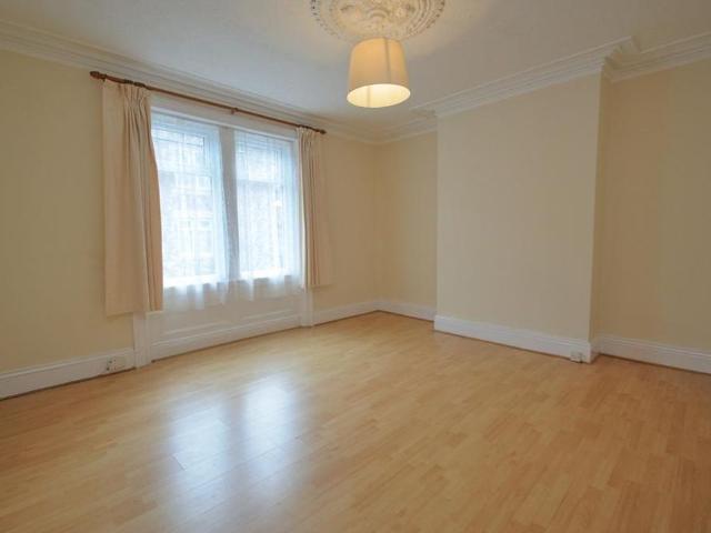 2 bedroom ground floor flat to rent