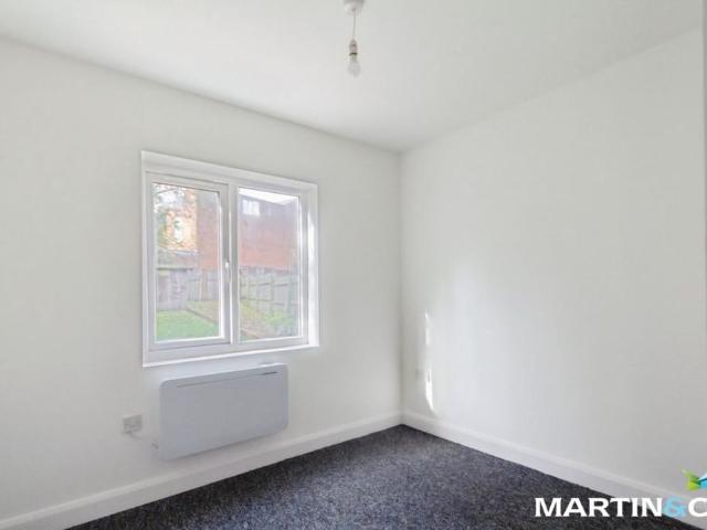 2 bedroom ground floor flat to rent