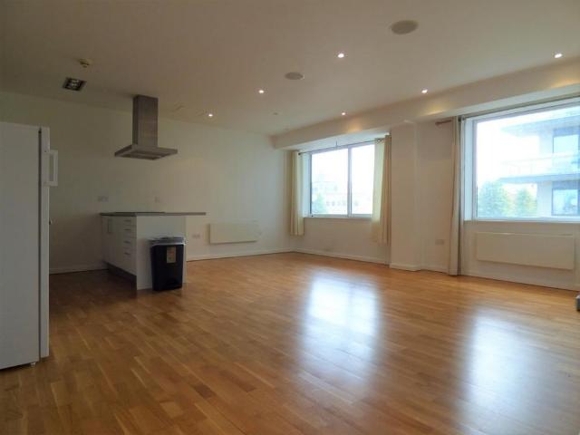2 bedroom ground floor flat to rent