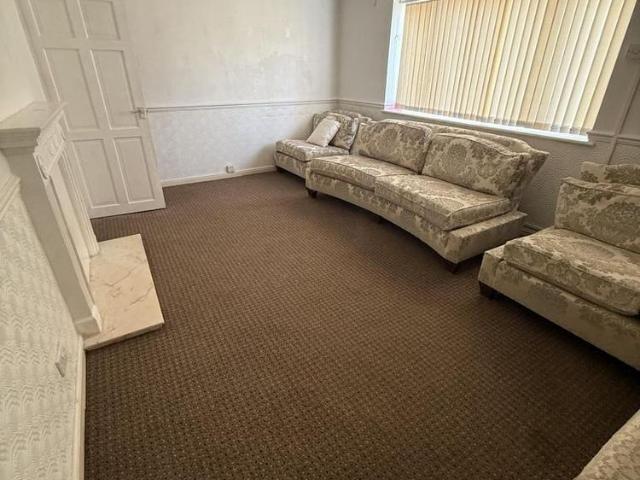 2 bedroom ground floor flat to rent