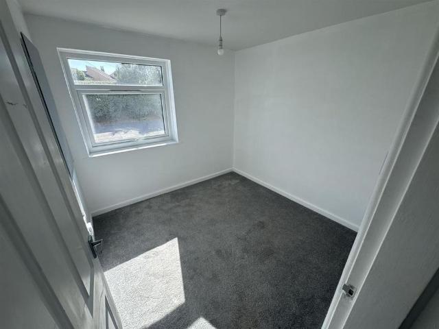 2 bedroom ground floor flat to rent