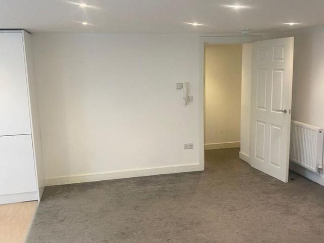 2 bedroom ground floor flat to rent