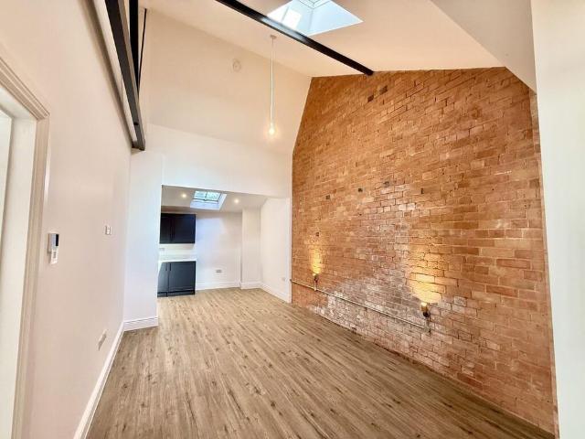 2 bedroom ground floor flat to rent