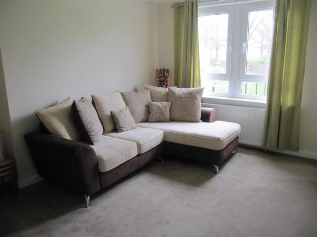 2 bedroom ground floor flat to rent