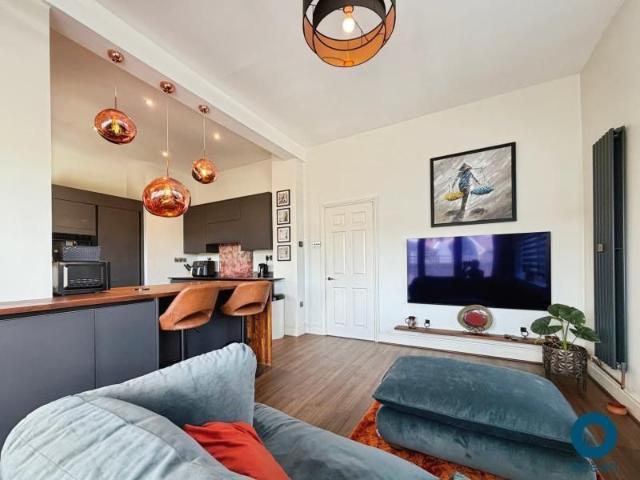 2 bedroom ground floor flat to rent