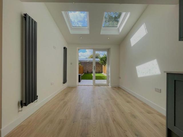 2 bedroom ground floor flat to rent