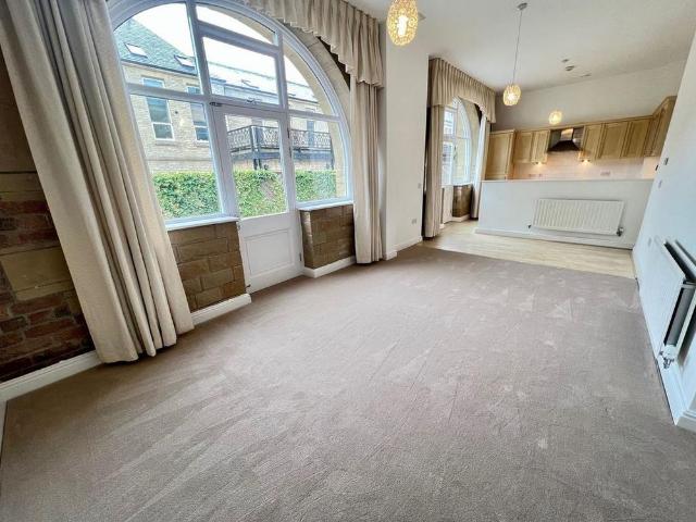 2 bedroom ground floor flat to rent