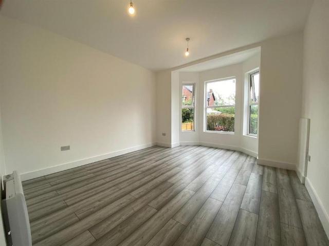 2 bedroom ground floor flat to rent