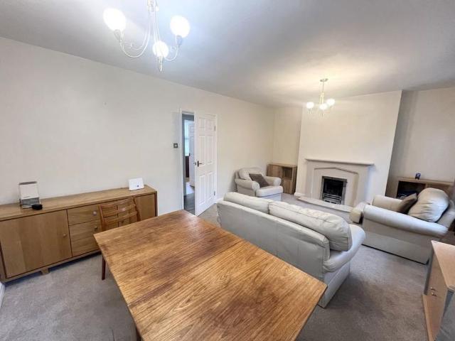 2 bedroom ground floor flat to rent