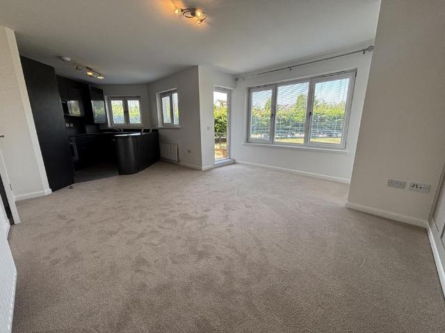 2 bedroom ground floor flat to rent