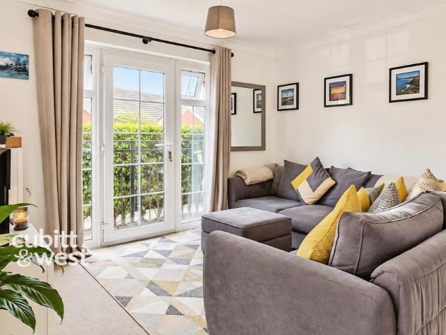 2 bedroom ground floor flat to rent
