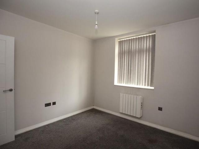 2 bedroom ground floor flat to rent