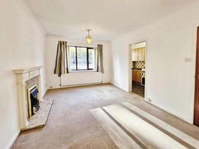2 bedroom ground floor flat to rent