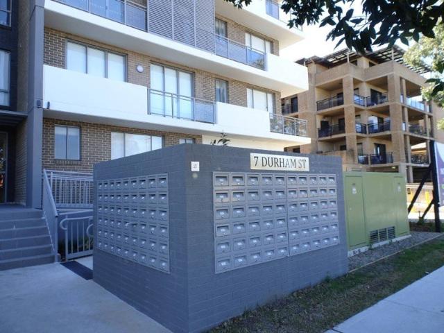 2 BEDROOM GROUND FLOOR UNIT!