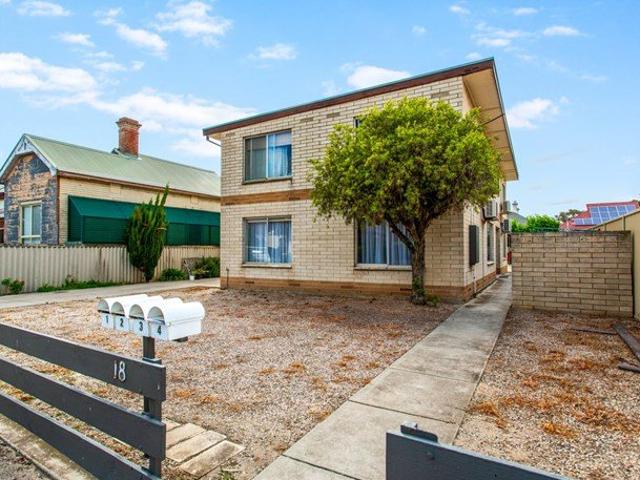 2 BEDROOM GROUND FLOOR UNIT IN THE HEART OF ALBERTON