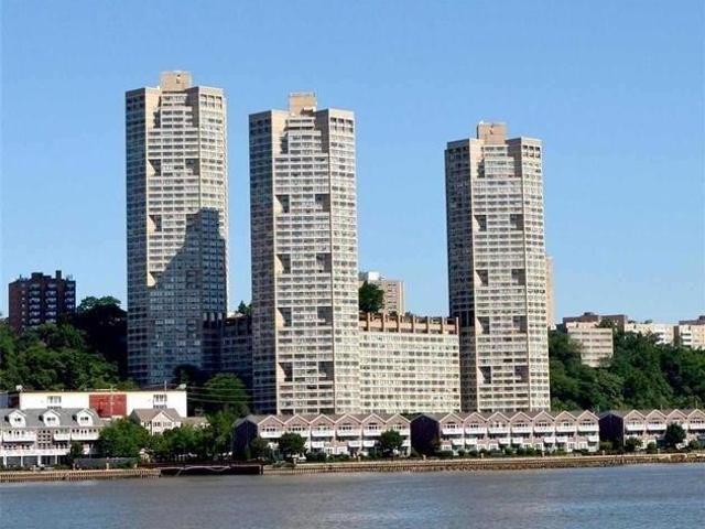 2 bedroom, Guttenberg NJ 07093 105557261