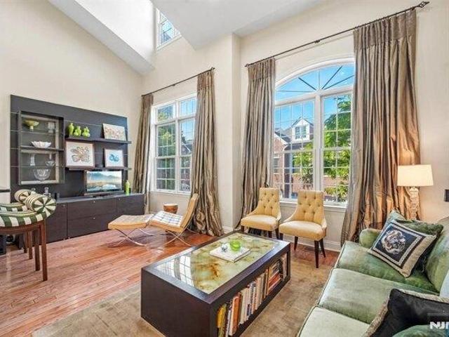 2 bedroom, Guttenberg NJ 07093 105589322