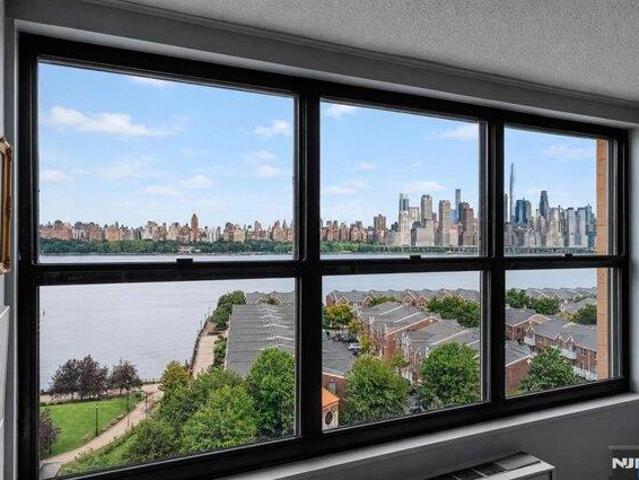 2 bedroom, Guttenberg NJ 07093 105662742