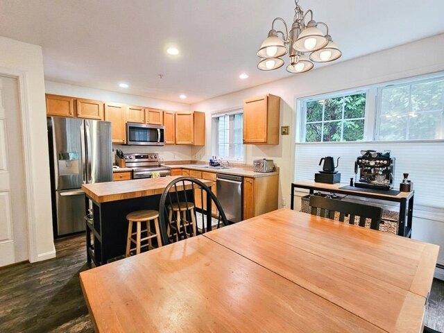 2 bedroom, Dover NH 03820 105417501