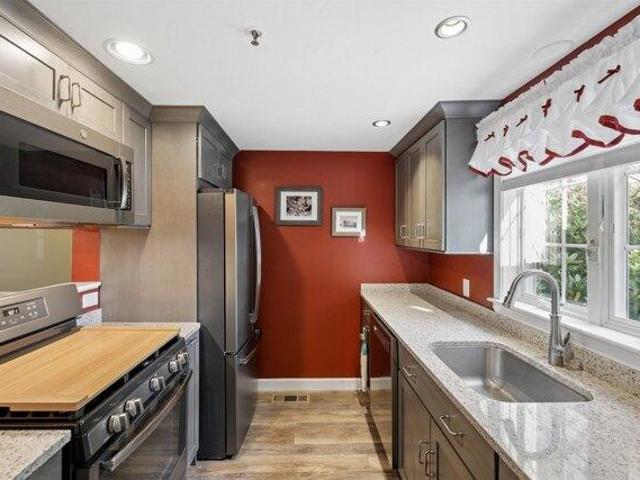 2 bedroom, Dover NH 03820 105514471