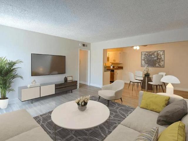 2 bedroom, Downey CA 90240 104164272