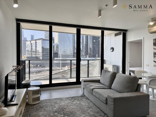 2 Bedroom Docklands Living at Its Best Steps from Marvel Stadium & Southern Cross For Lease!