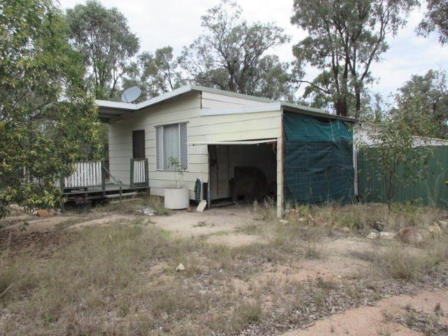 2 Bedroom Donga needing new owners and TLC