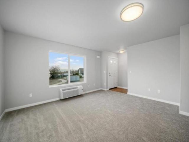 2 bedroom, Dallas OR 97338 104666110