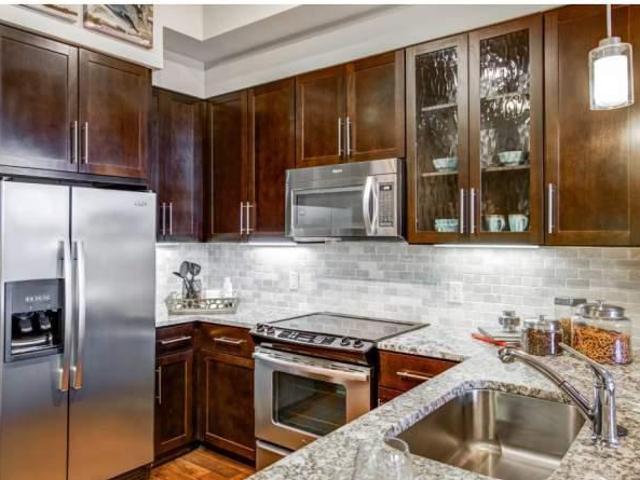 2 bedroom, Dallas TX 75204 105243207