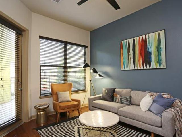 2 bedroom, Dallas TX 75204 105852790