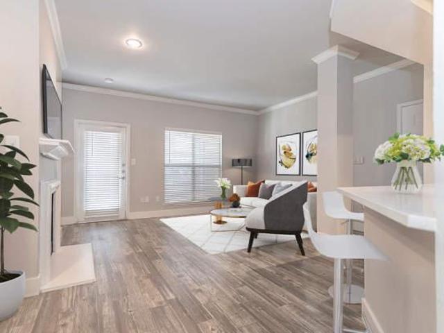 2 bedroom, Dallas TX 75205 105243965