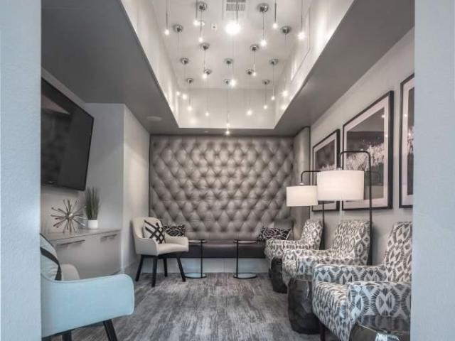 2 bedroom, Dallas TX 75206 105246762