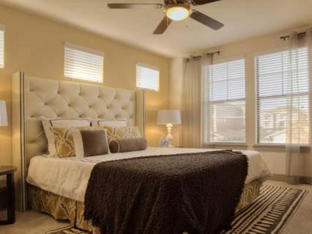 2 bedroom, Dallas TX 75206 105247081