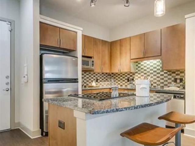 2 bedroom, Dallas TX 75207 105855420